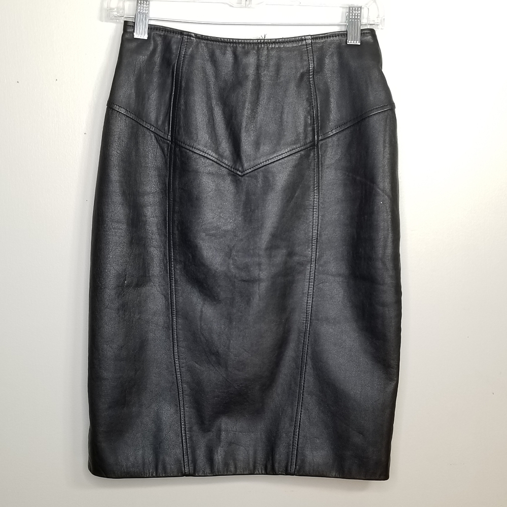 EUC Pelle Cuir Vintage Black Leather Skirt Size 8